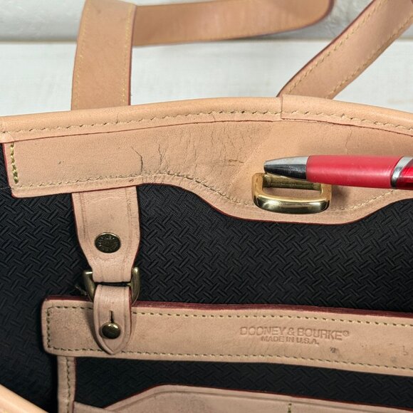 Vintage Dooney & Bourke Cabriolet Canvas & Leather Tote Shoulder Bag - Picture 13 of 13